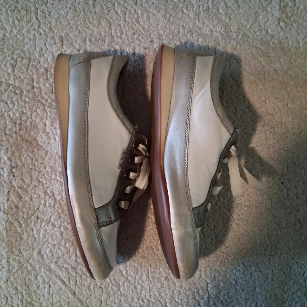 Mephisto stylish sneakers